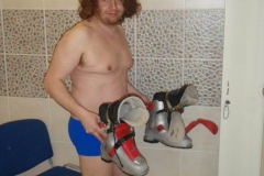 09