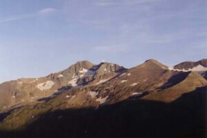 2001 27